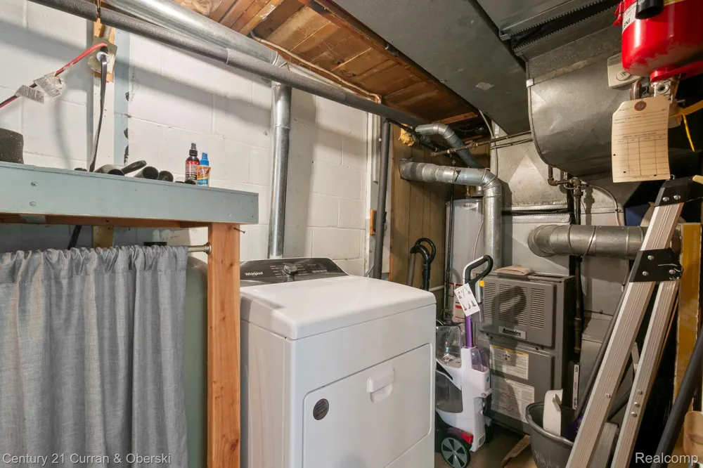 10492 Lake Shore Drive Tyrone Township, MI 48430