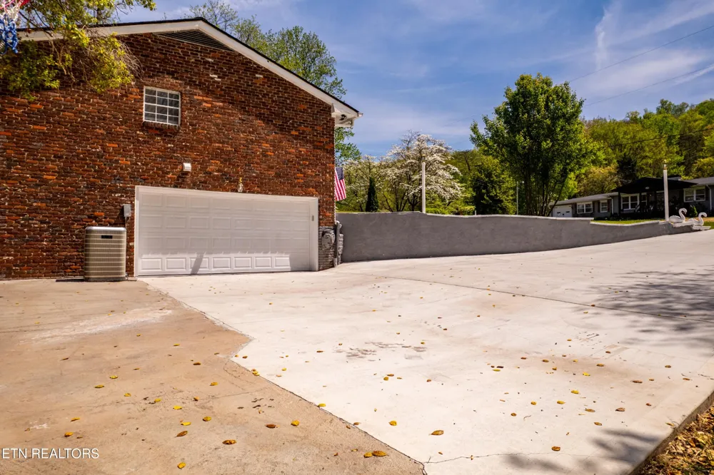 4209 Doris Circle Knoxville, TN 37918