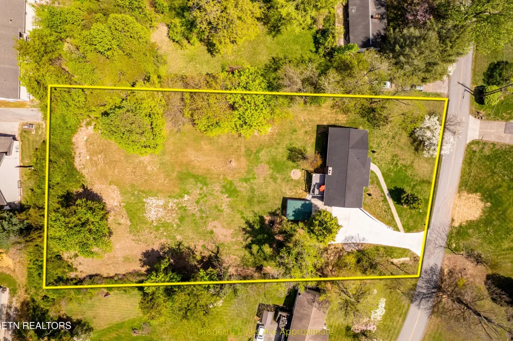 4209 Doris Circle Knoxville, TN 37918