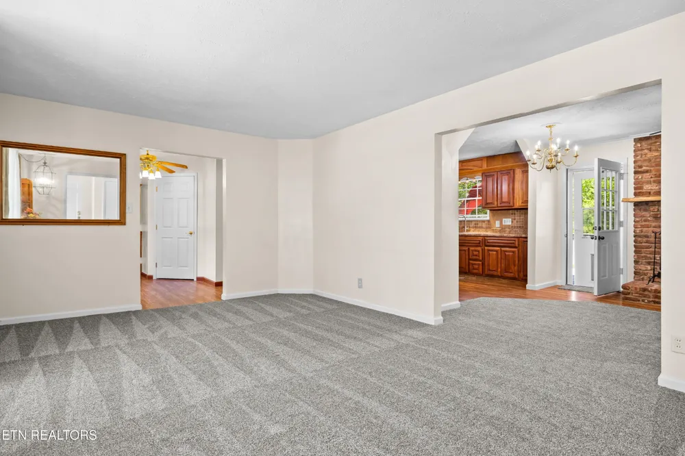4209 Doris Circle Knoxville, TN 37918