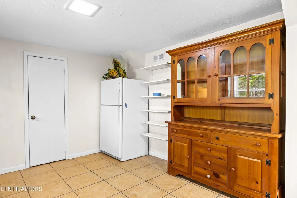 4209 Doris Circle Knoxville, TN 37918