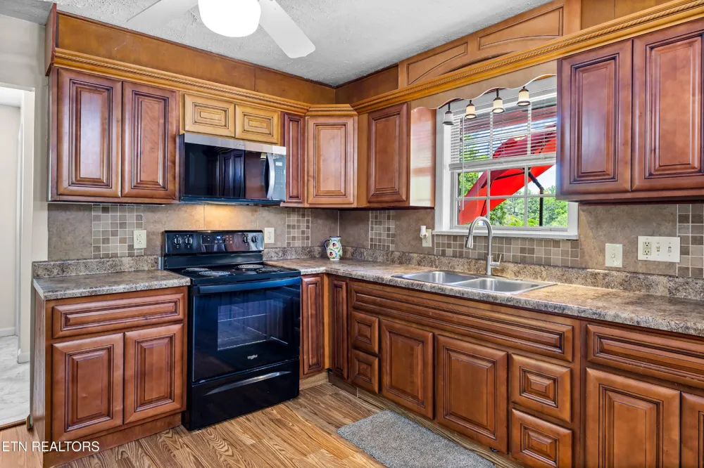 4209 Doris Circle Knoxville, TN 37918