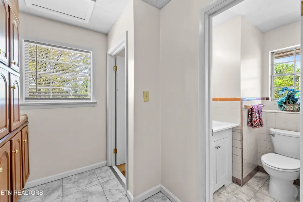 4209 Doris Circle Knoxville, TN 37918