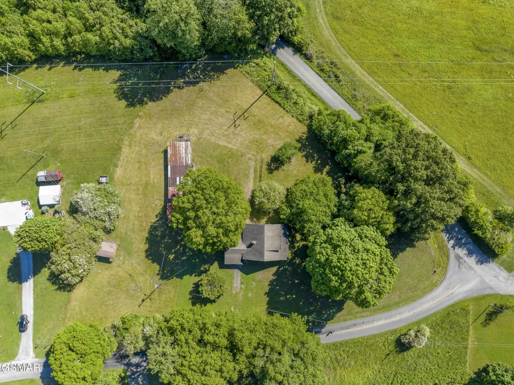 3744 Leadvale Road White Pine, TN 37890