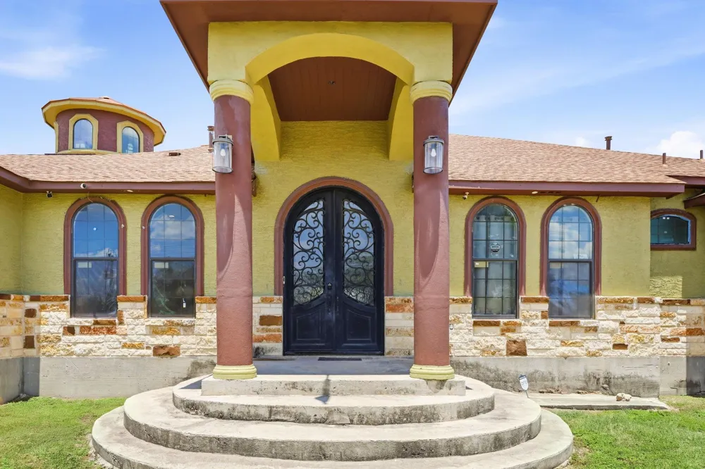 535 W Ansley Boulevard San Antonio, TX 78221