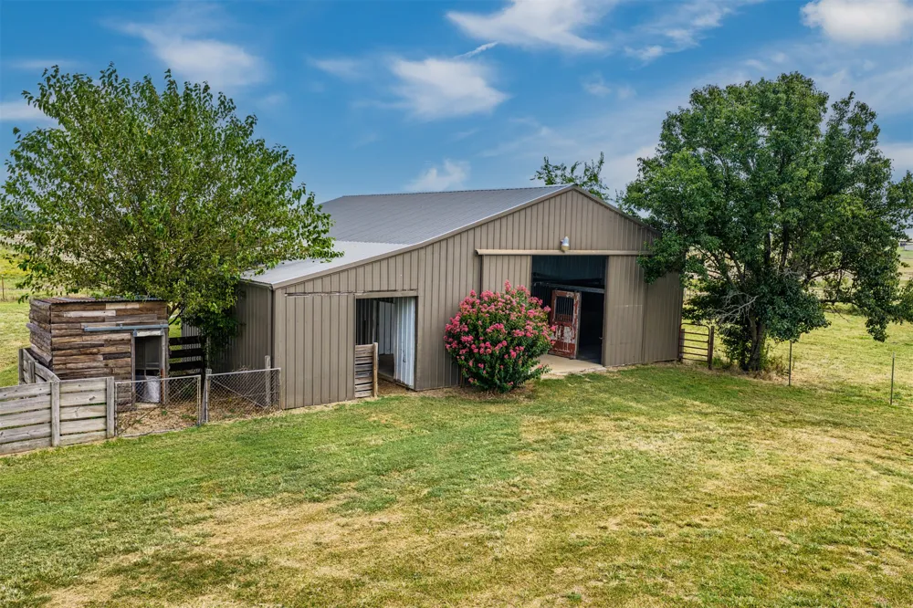 3947 E 340 ROAD Talala, OK 74080