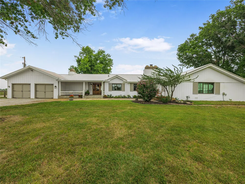 3947 E 340 ROAD Talala, OK 74080