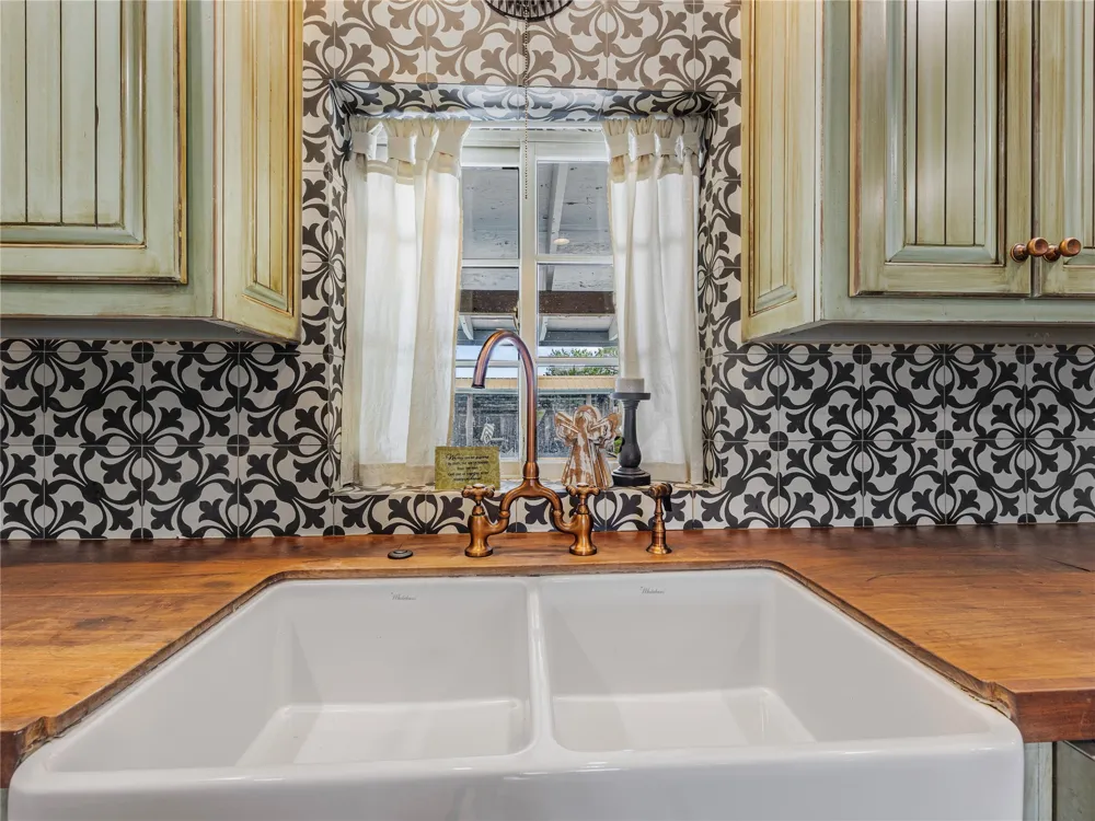 3947 E 340 ROAD Talala, OK 74080