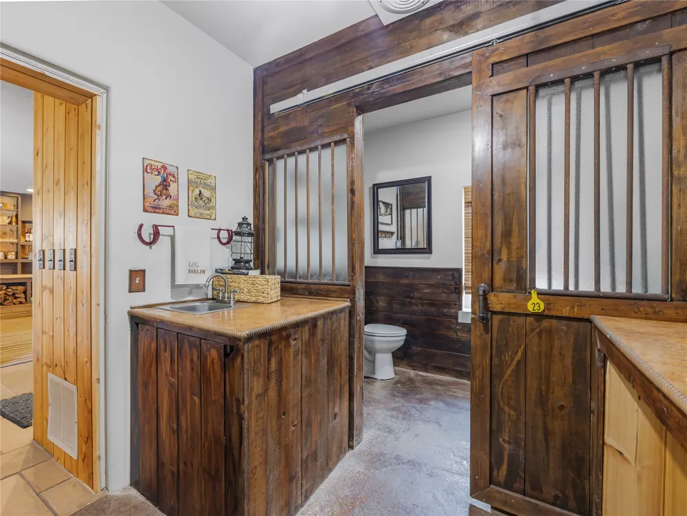 3947 E 340 ROAD Talala, OK 74080