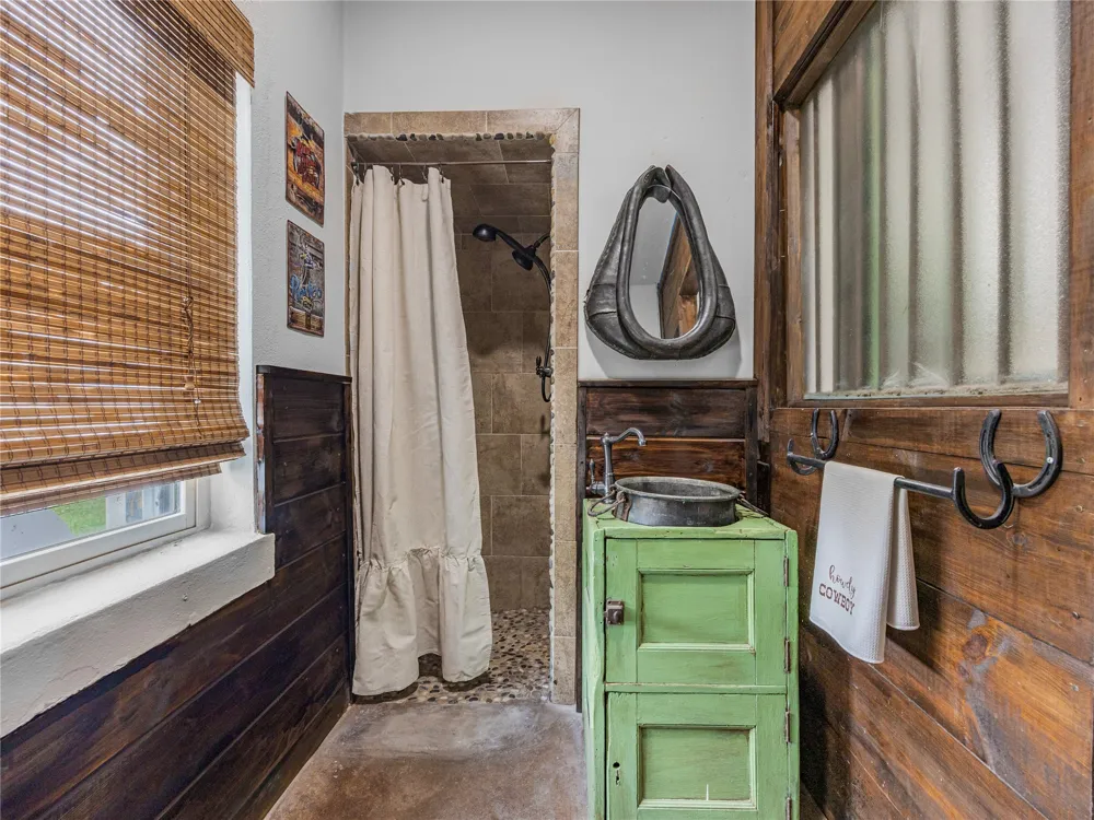 3947 E 340 ROAD Talala, OK 74080