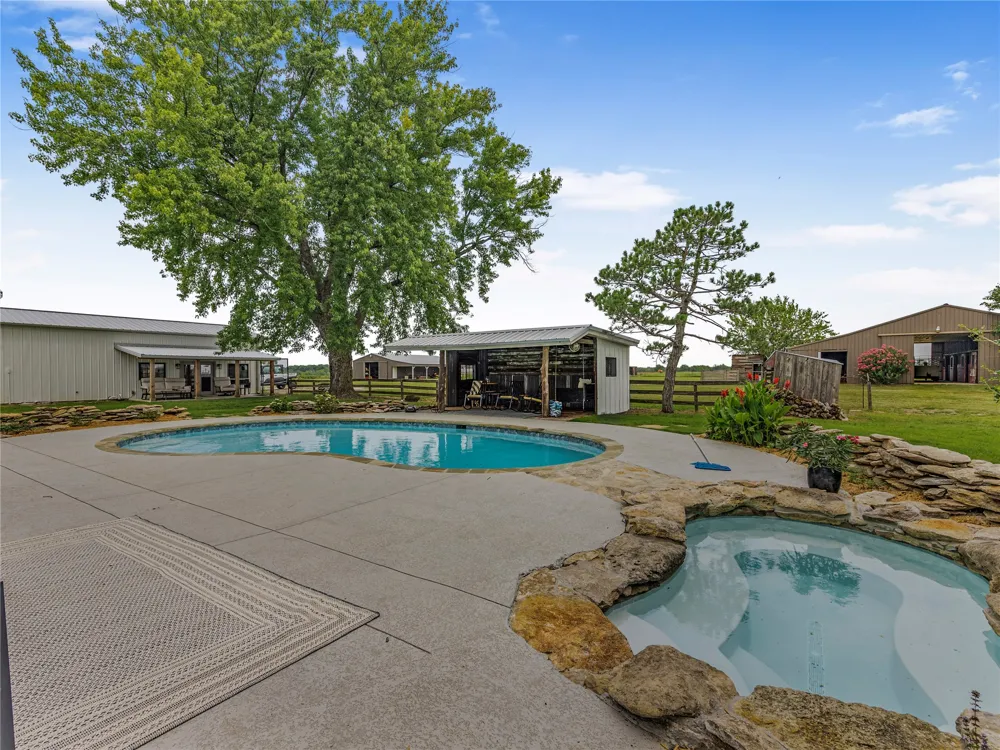 3947 E 340 ROAD Talala, OK 74080