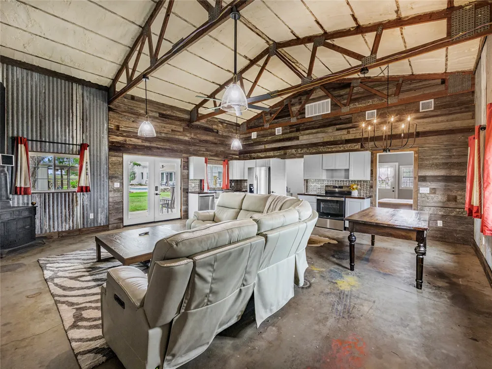 3947 E 340 ROAD Talala, OK 74080