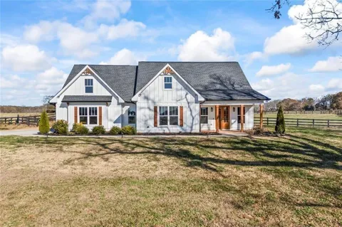 7588 Highway 98 W Road