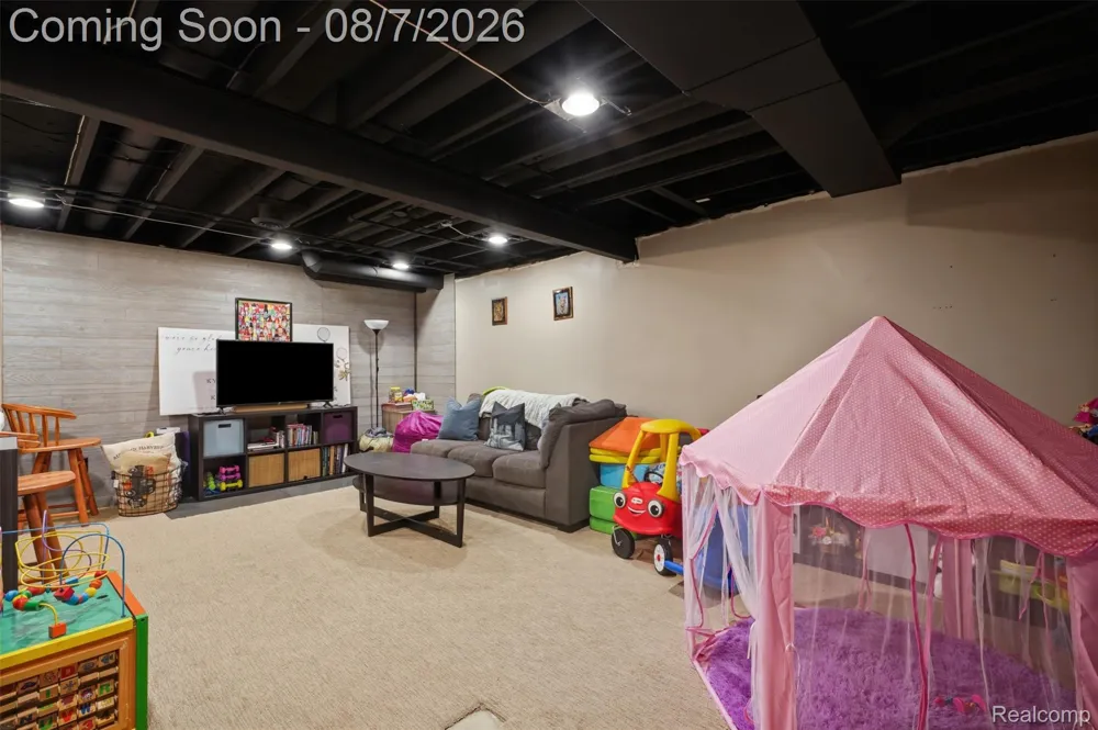 1124 Somerville Drive Oxford Charter Township, MI 48371