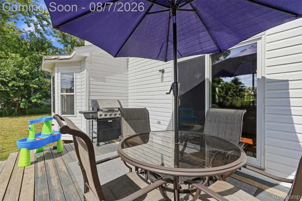 1124 Somerville Drive Oxford Charter Township, MI 48371