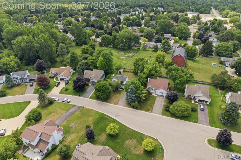 1124 Somerville Drive Oxford Charter Township, MI 48371