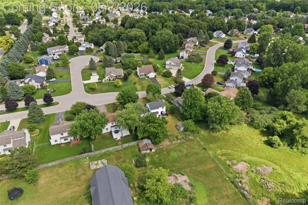 1124 Somerville Drive Oxford Charter Township, MI 48371