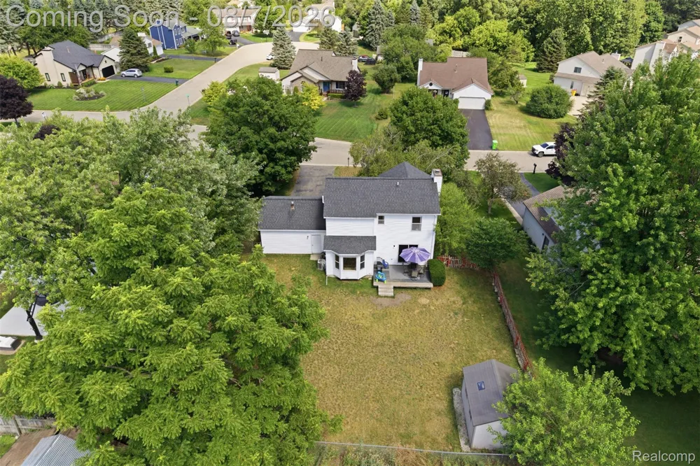 1124 Somerville Drive Oxford Charter Township, MI 48371