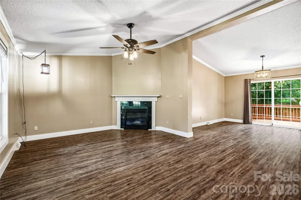 3555 Lake Bluff Drive Sherrills Ford, NC 28673