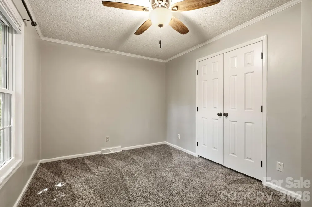 3555 Lake Bluff Drive Sherrills Ford, NC 28673