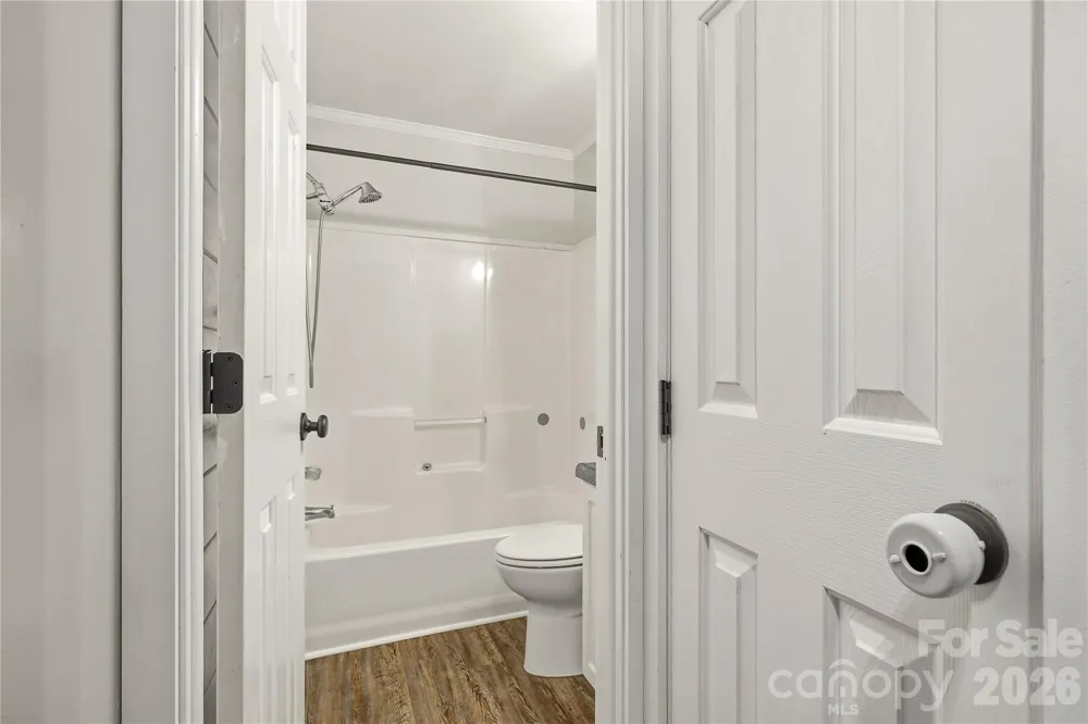 3555 Lake Bluff Drive Sherrills Ford, NC 28673