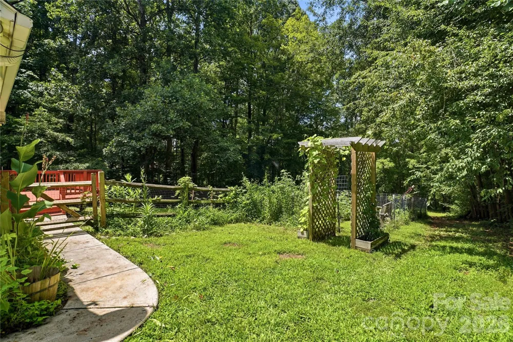 3555 Lake Bluff Drive Sherrills Ford, NC 28673