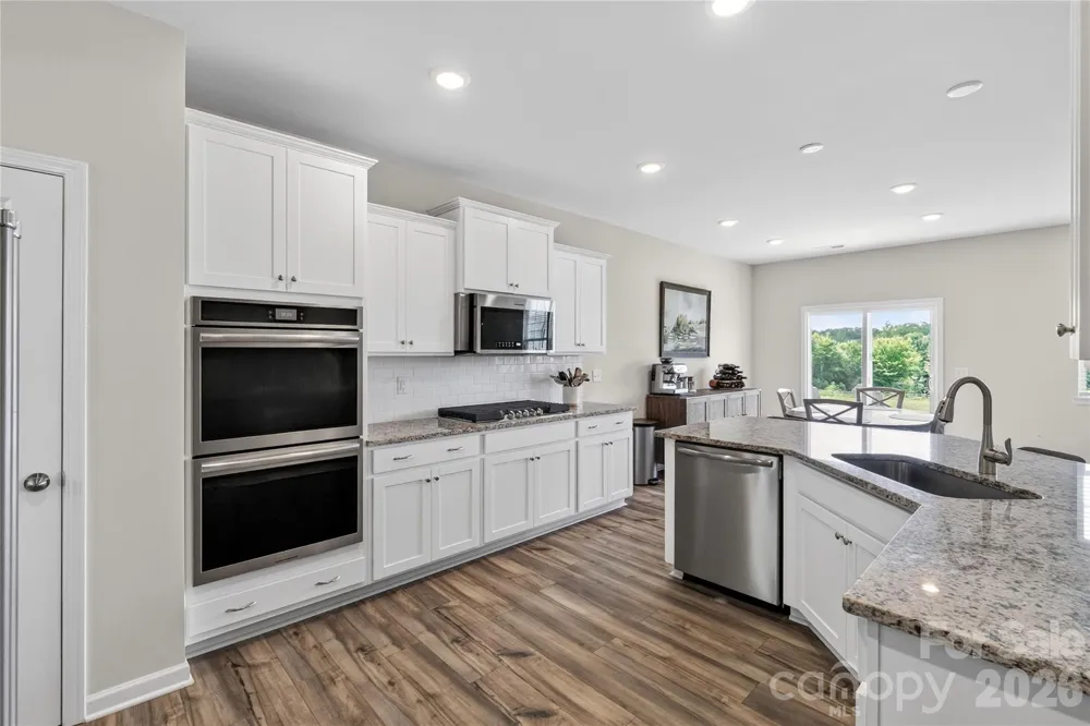 252 Kennerly Center Drive Mooresville, NC 28115