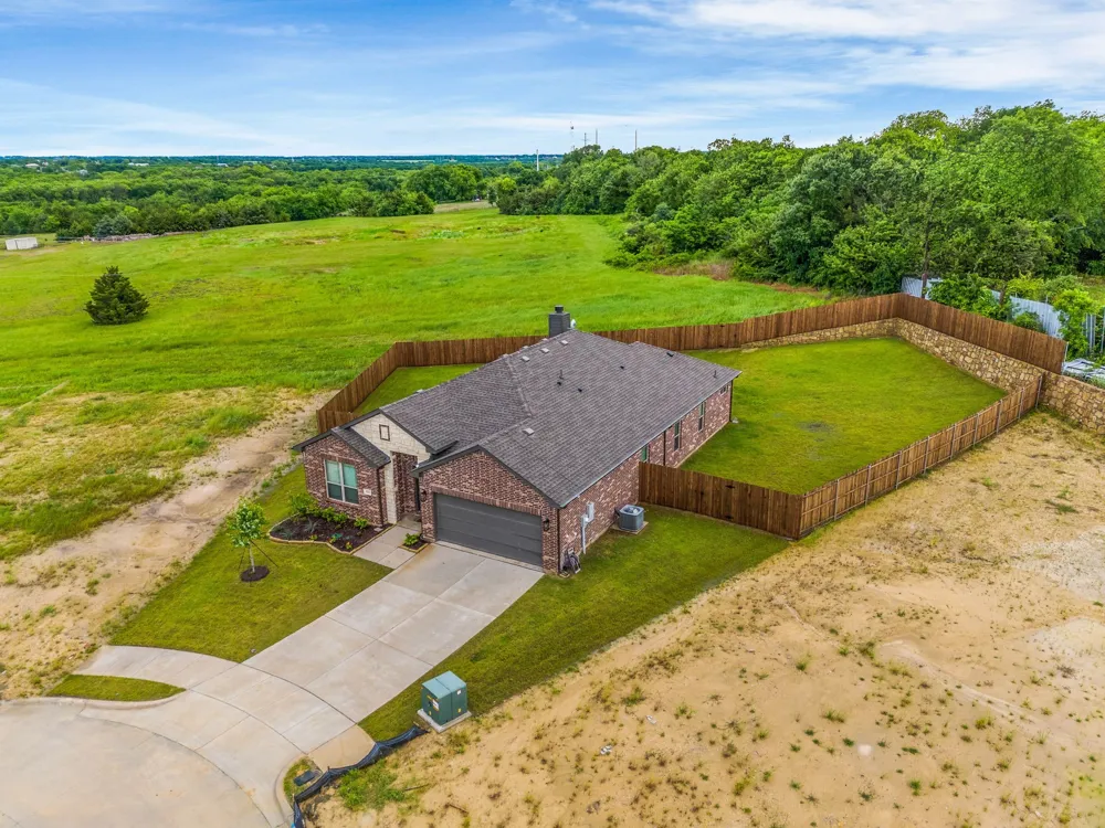 300 Heritage Grove Road Blue Ridge, TX 75424