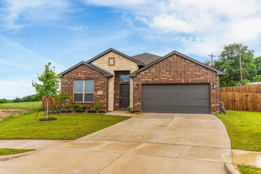 300 Heritage Grove Road Blue Ridge, TX 75424