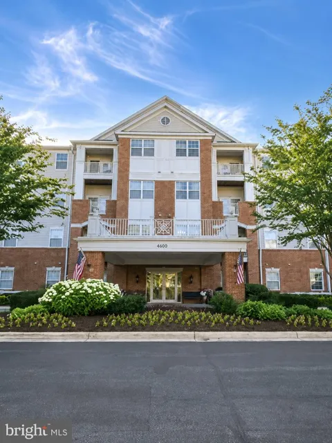 2604 CHAPEL LAKE DRIVE #104