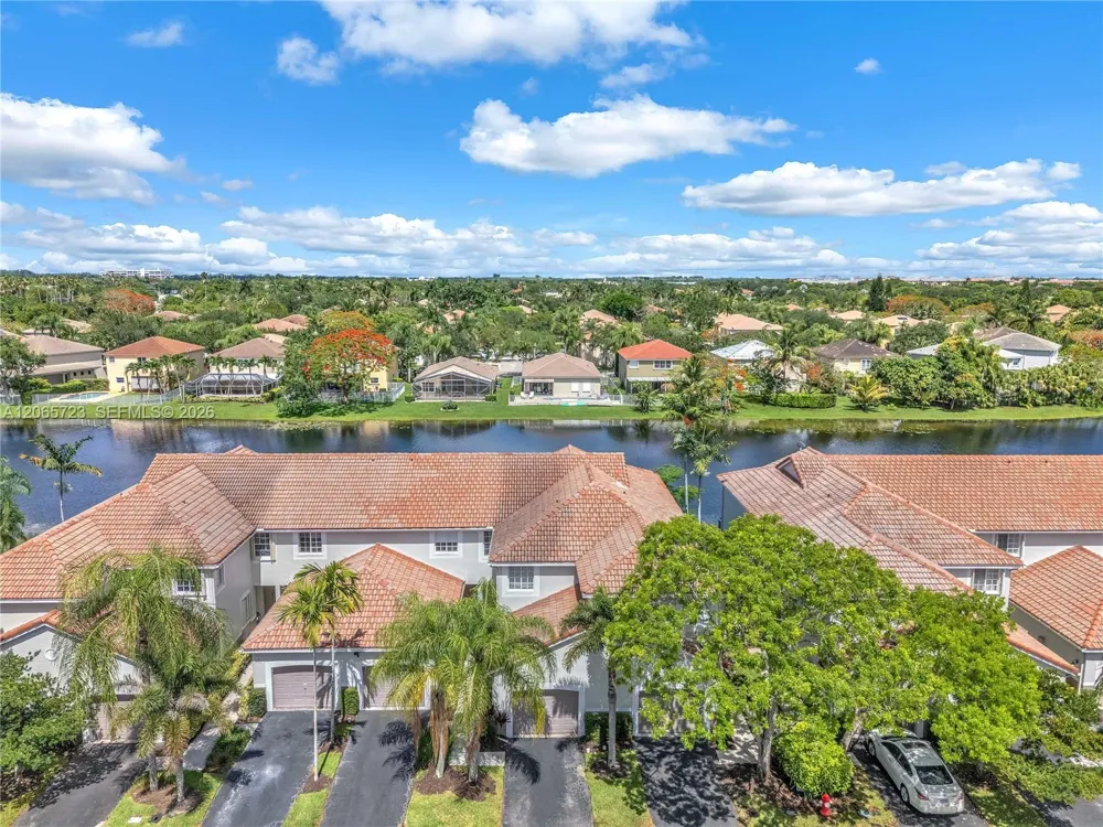 3698 San Simeon Cir Weston, FL 33331
