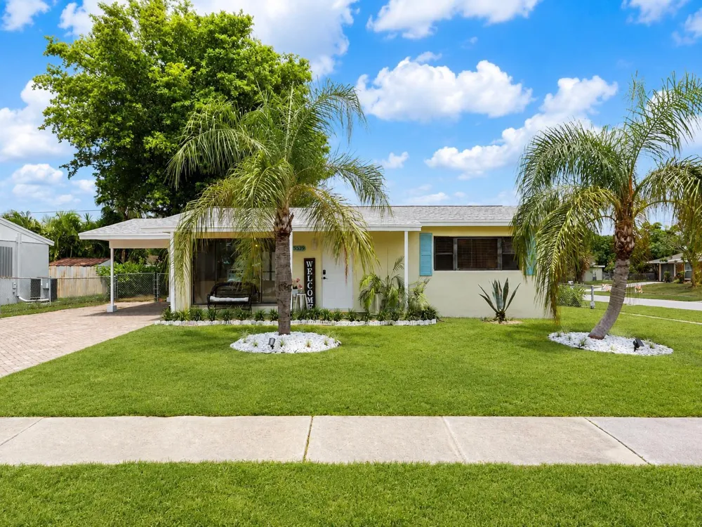 3539 Everglades Road Palm Beach Gardens, FL 33410