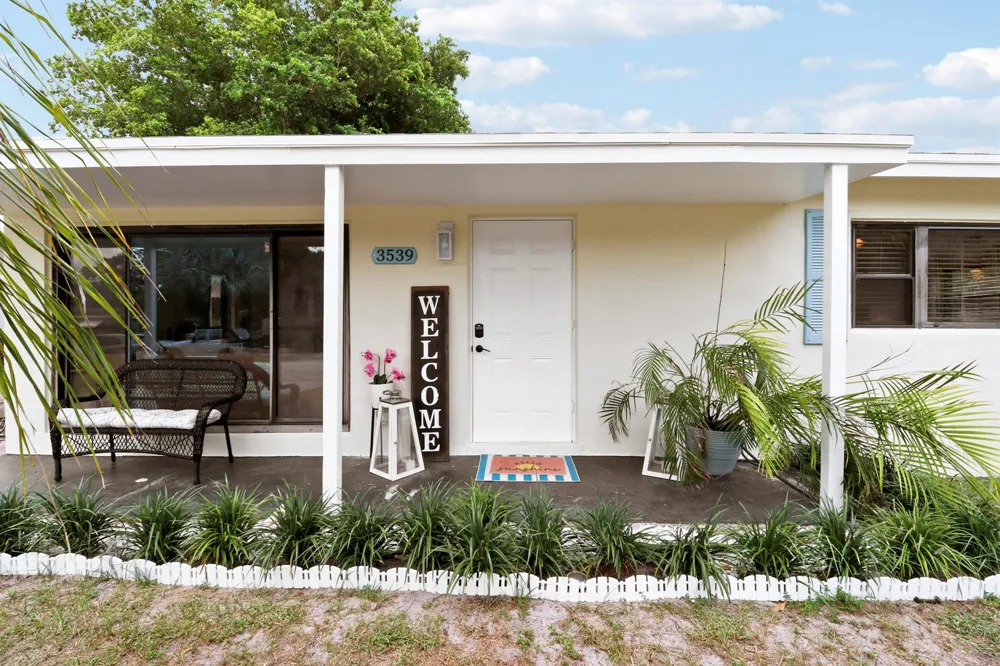 3539 Everglades Road Palm Beach Gardens, FL 33410