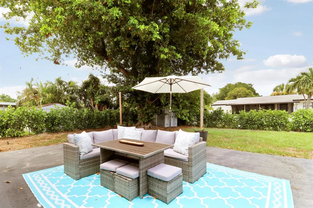3539 Everglades Road Palm Beach Gardens, FL 33410