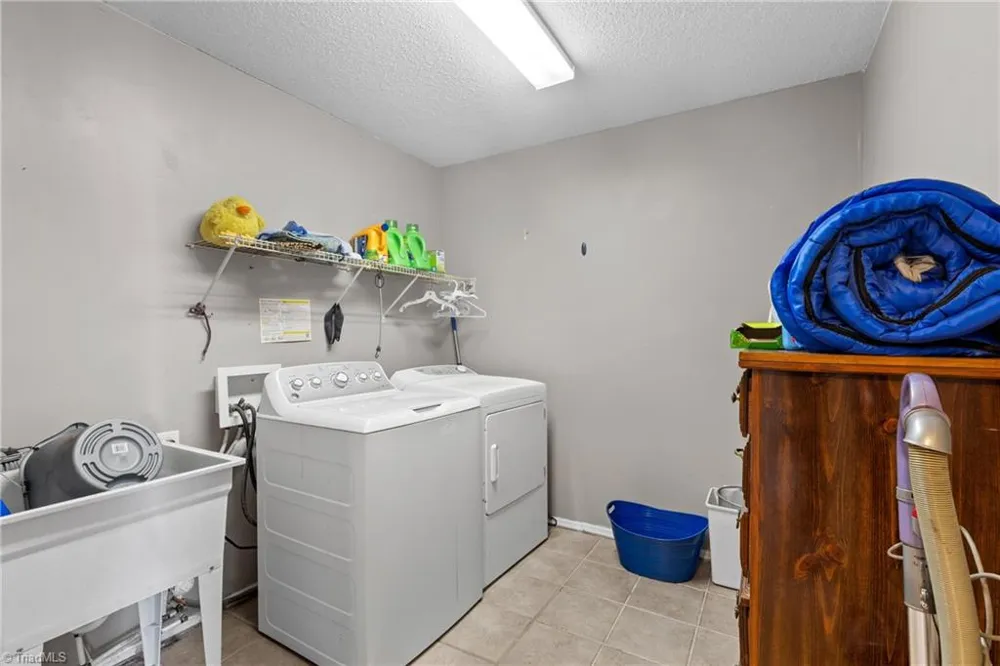 3009 Brookrun Drive Jamestown, NC 27282