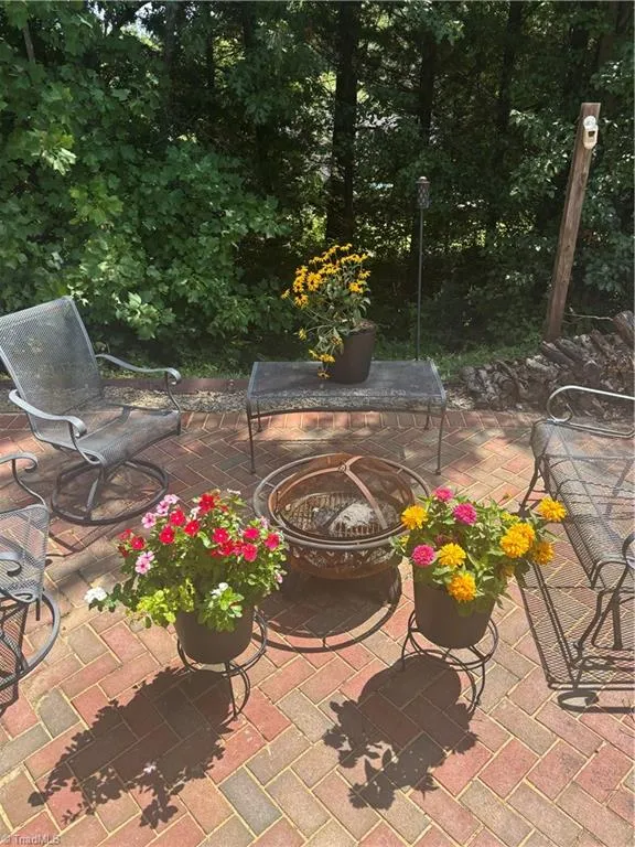 3009 Brookrun Drive Jamestown, NC 27282