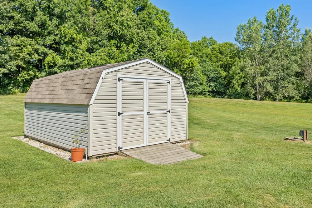 1126 Vista Lane Trowbridge Township, MI 49010