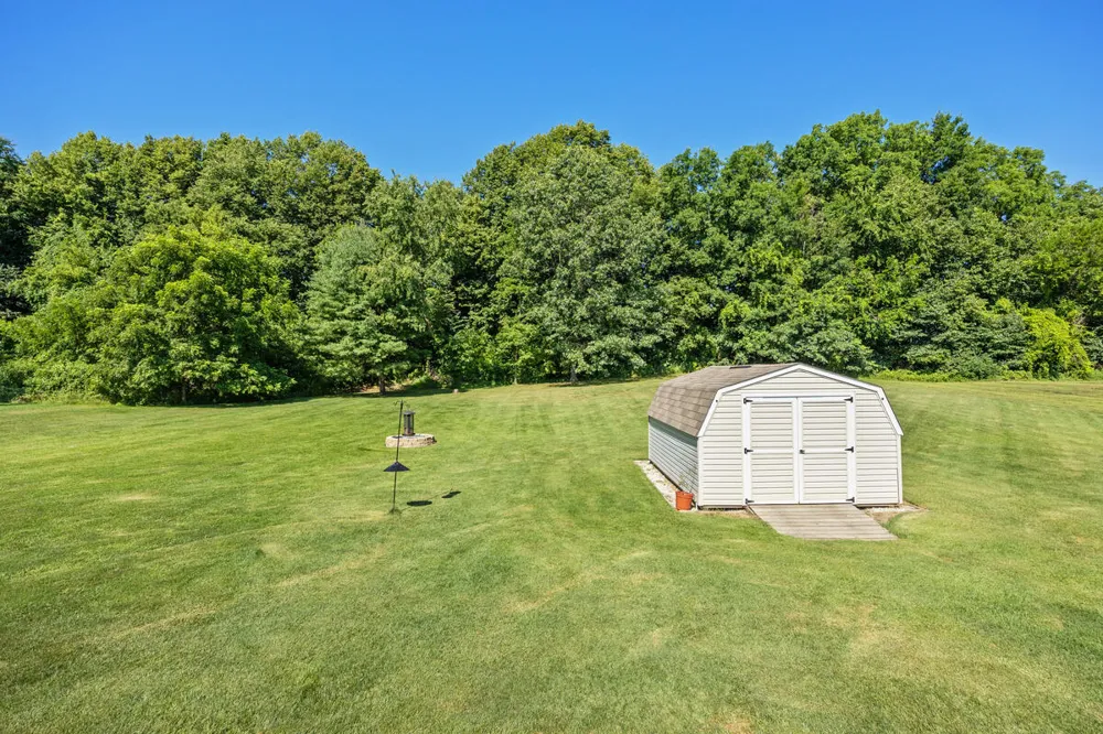 1126 Vista Lane Trowbridge Township, MI 49010
