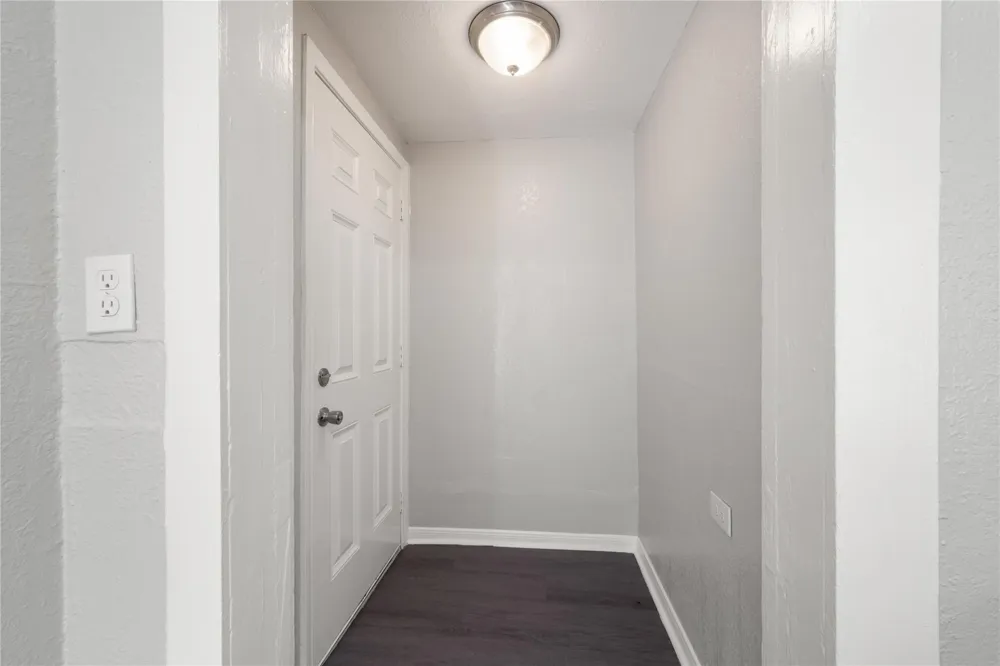 9210 Compton Street Houston, TX 77016