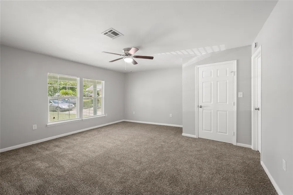 9210 Compton Street Houston, TX 77016