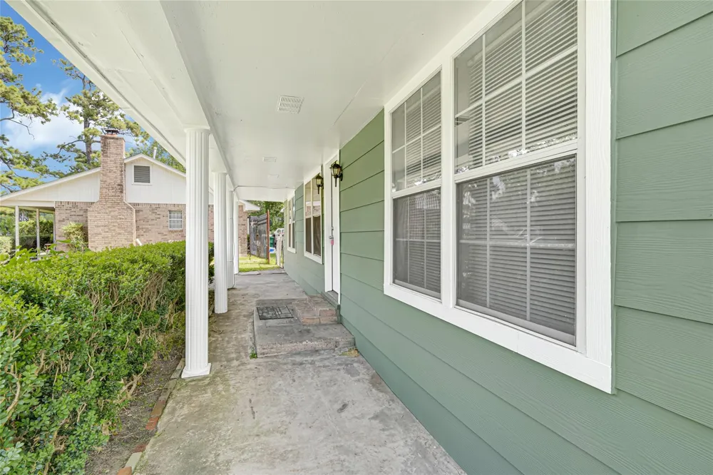 9210 Compton Street Houston, TX 77016