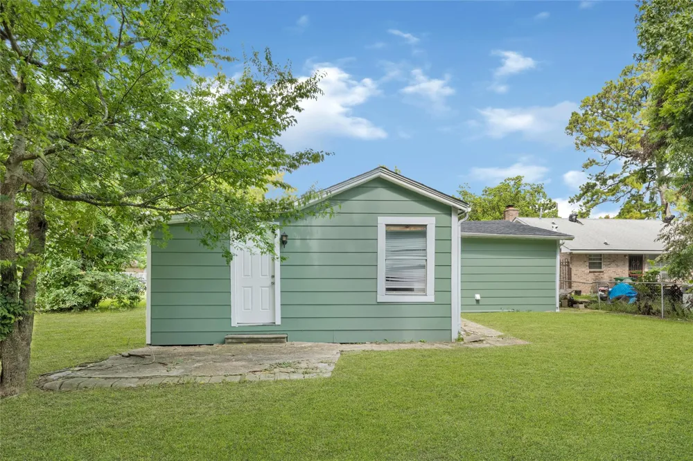 9210 Compton Street Houston, TX 77016