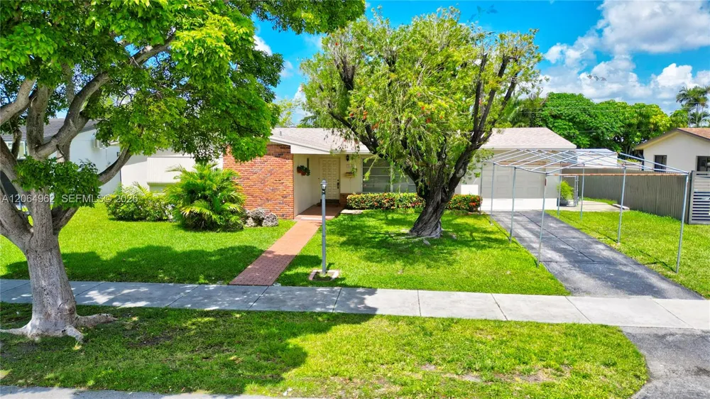 1730 SW 97th Pl Miami, FL 33165