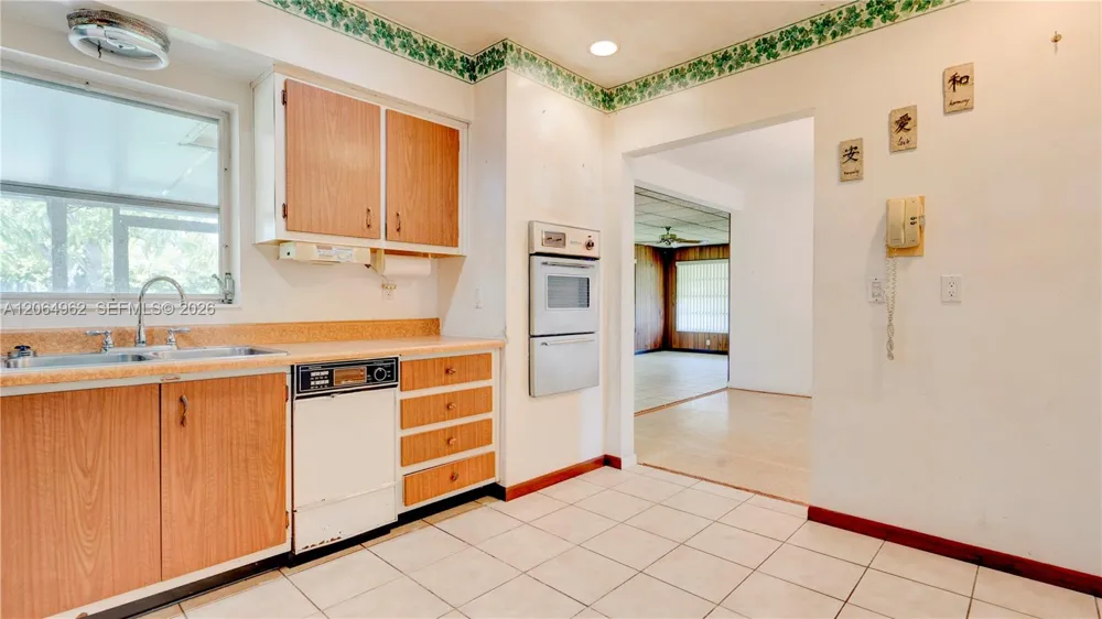 1730 SW 97th Pl Miami, FL 33165