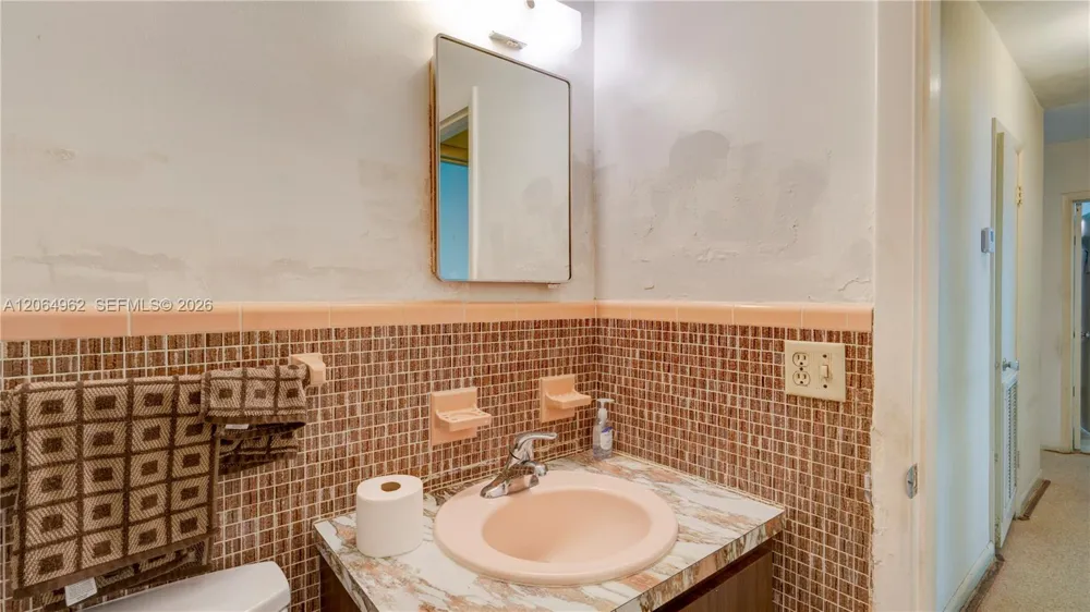 1730 SW 97th Pl Miami, FL 33165