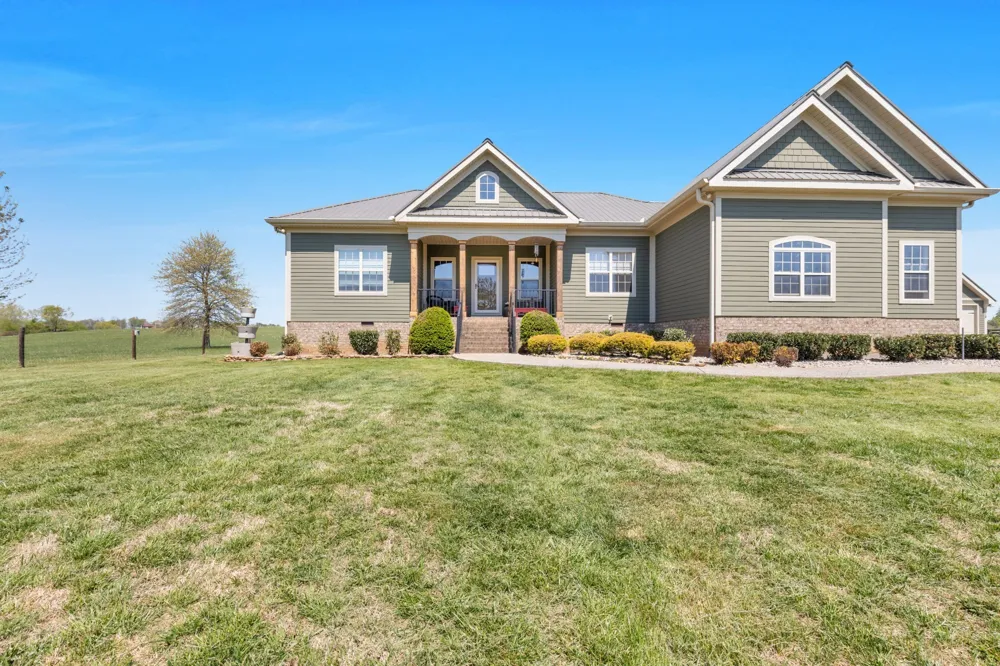 3988 Fykes Grove Rd Cedar Hill, TN 37032