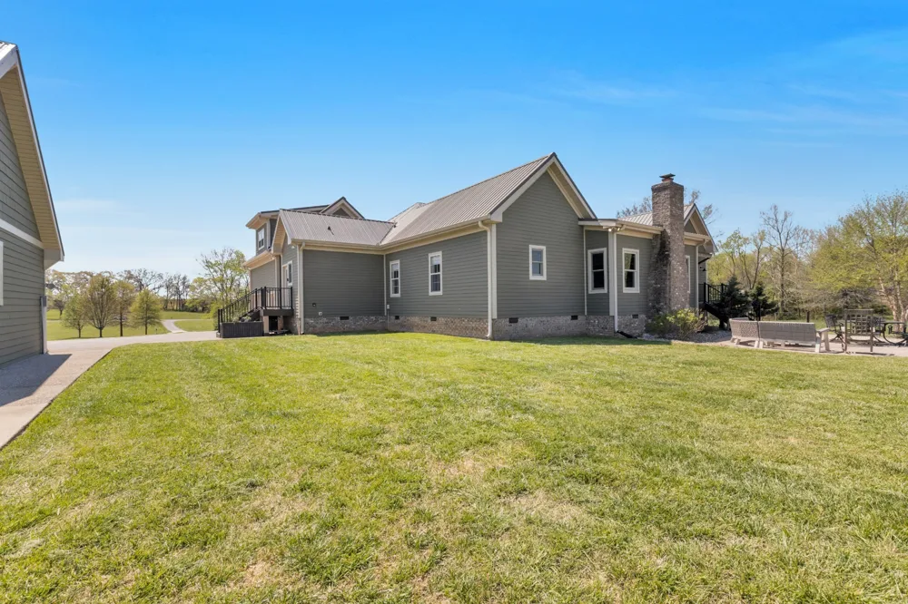 3988 Fykes Grove Rd Cedar Hill, TN 37032