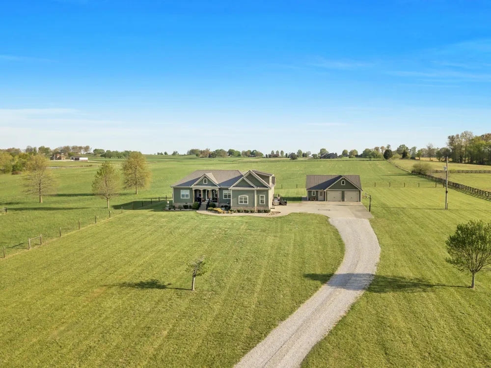 3988 Fykes Grove Rd Cedar Hill, TN 37032