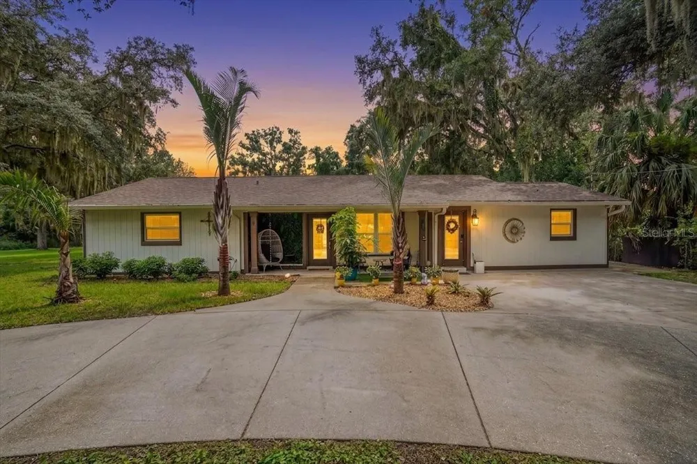 205 CAGLE ROAD Brandon, FL 33511