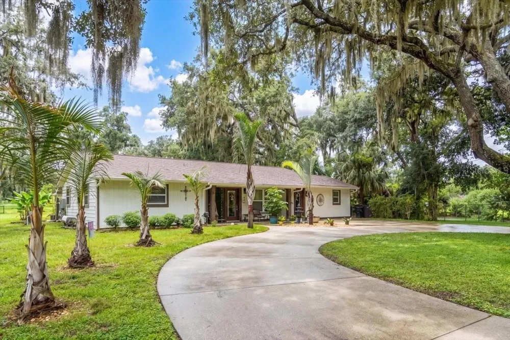205 CAGLE ROAD Brandon, FL 33511